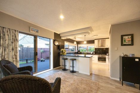 Photo of property in 12 Caulfield Place, Awapuni, Palmerston North, 4412