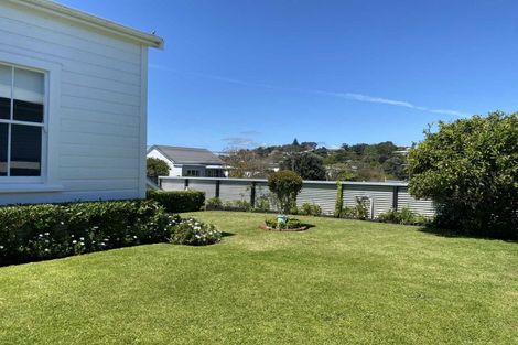 Photo of property in 32 Belt Road, Moturoa, New Plymouth, 4310