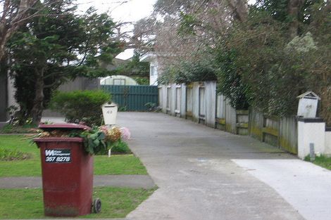 Photo of property in 45 Manapouri Crescent, Hokowhitu, Palmerston North, 4410