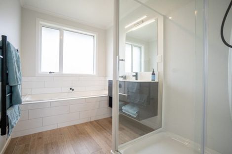 Photo of property in 31 Silicon Way, Fitzherbert, Palmerston North, 4410