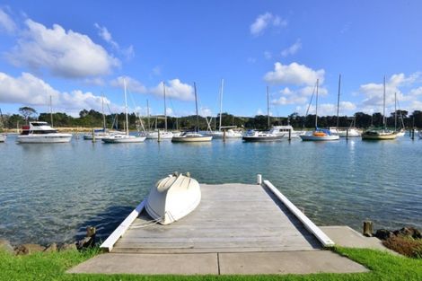 Photo of property in 258 Wade River Road, Wade Heads, Whangaparaoa, 0932