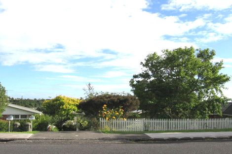 Photo of property in 11 Alton Avenue, Hillcrest, Auckland, 0627