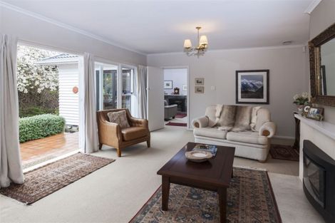 Photo of property in 19 Joyce Crescent, Ilam, Christchurch, 8041