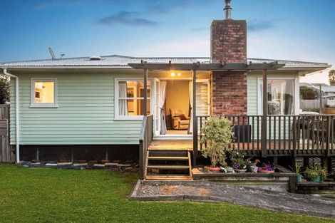 Photo of property in 34 Levesque Street, Birkdale, Auckland, 0626