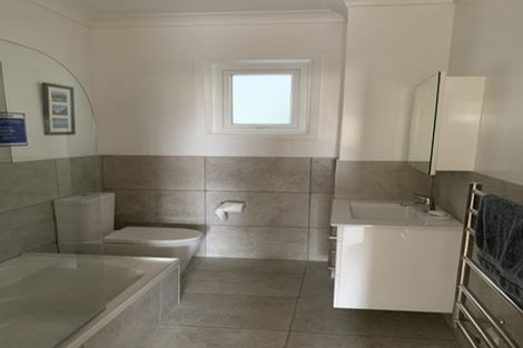 Photo of property in 79a Grant Road, Thorndon, Wellington, 6011