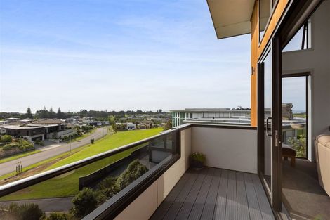 Photo of property in 16a Links Drive, Waiwhakaiho, New Plymouth, 4312