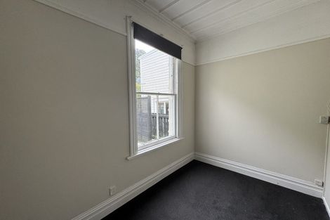 Photo of property in 2a Russell Terrace, Newtown, Wellington, 6021