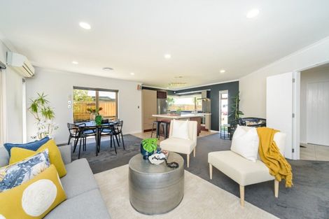 Photo of property in 7 Walnut Grove, Kelvin Grove, Palmerston North, 4414