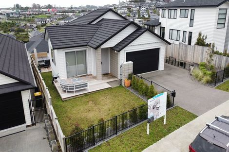 Photo of property in 114 Ormonde Drive, Silverdale, 0932