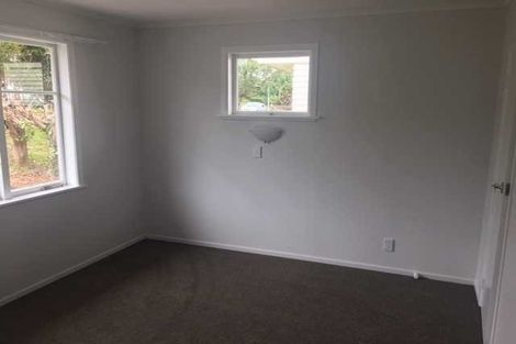 Photo of property in 1/7 Waverley Avenue, Glenfield, Auckland, 0629