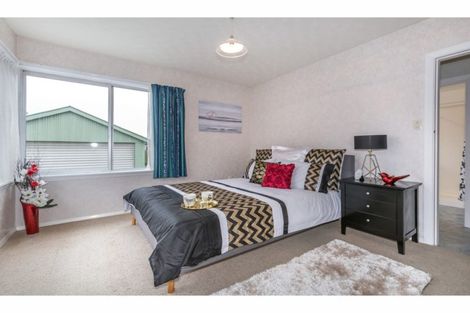 Photo of property in 9 Leacroft Street, Bishopdale, Christchurch, 8053