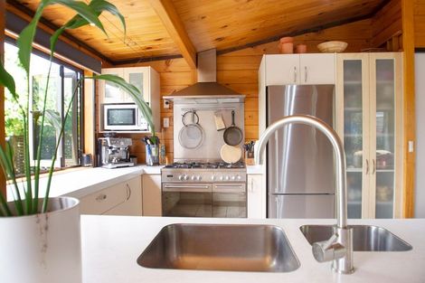 Photo of property in 15 Waitawa Place, Lynmore, Rotorua, 3010