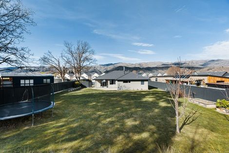 Photo of property in 20 Perriam Place, Mount Pisa, Cromwell, 9383