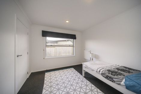 Photo of property in 17 Lorenzo Place, Kelvin Grove, Palmerston North, 4414