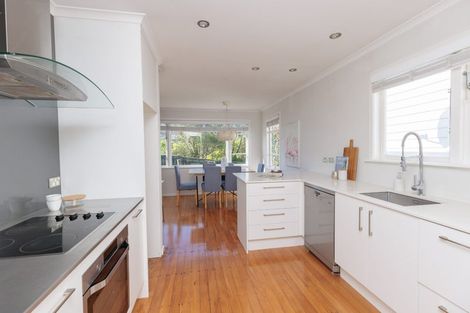 Photo of property in 15 Collier Avenue, Karori, Wellington, 6012