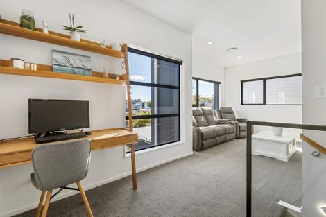 Photo of property in 3 Lemon Grove Lane, Greenhithe, Auckland, 0632