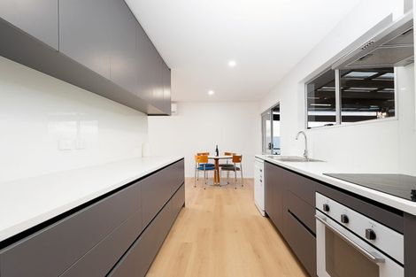 Photo of property in 12 Raelene Place, Massey, Auckland, 0614