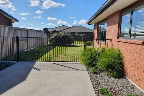 Photo of property in 40 Jarrett Terrace, Leamington, Cambridge, 3432