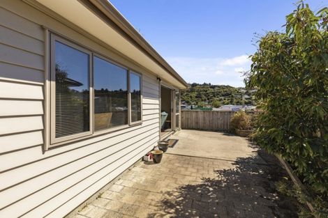 Photo of property in 7 Speldhurst Grove, Stokes Valley, Lower Hutt, 5019