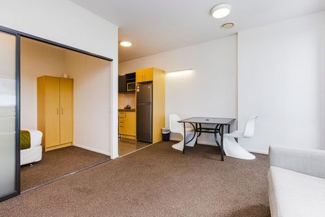 Photo of property in Twin Towers, 1111/17 Putney Way, Manukau, Auckland, 2104