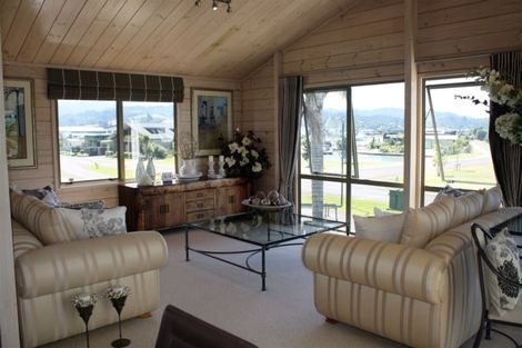 Photo of property in 336 Waterways Parade, Pauanui, Hikuai, 3579