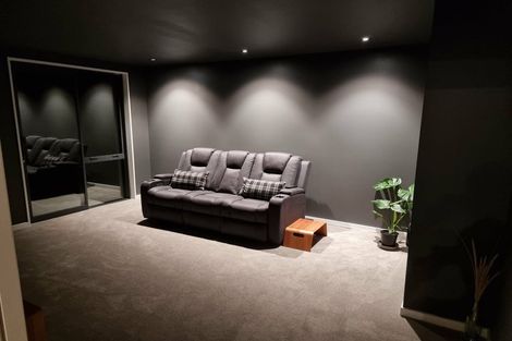 Photo of property in 12 Irvines Track, Halswell, Christchurch, 8025