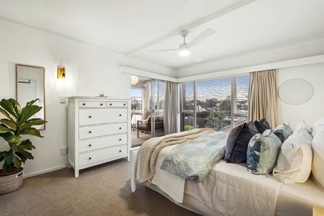 Photo of property in 1/23 Hart Road, Hauraki, Auckland, 0622