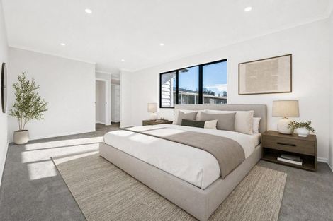 Photo of property in 76a Ennis Avenue, Pakuranga Heights, Auckland, 2010