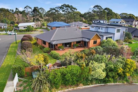 Photo of property in 71 Ruapehu Drive, Fitzherbert, Palmerston North, 4410