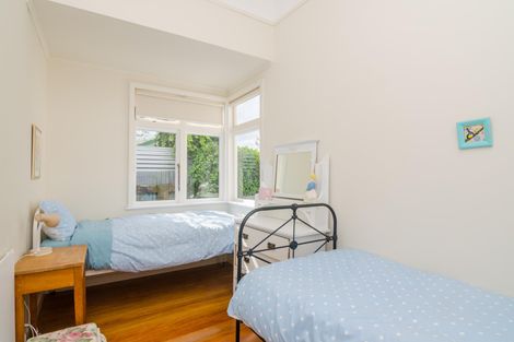 Photo of property in 2 Seddon Street, Carterton, 5713