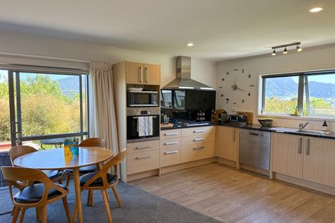 Photo of property in 12 Mcdonald Place, Collingwood, 7073