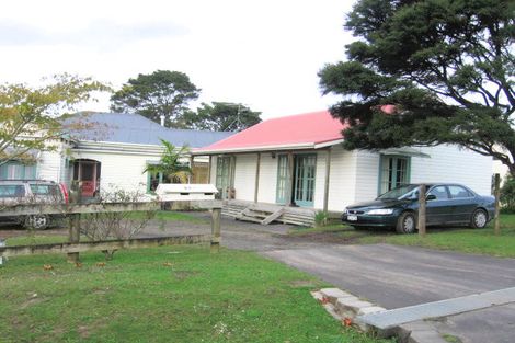 Photo of property in 37a Roland Road, Greenhithe, Auckland, 0632