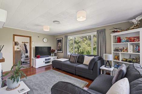 Photo of property in 79 Awanui Street, Merrilands, New Plymouth, 4312
