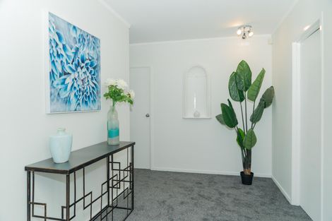 Photo of property in 41 Lawrence Crescent, Hillpark, Auckland, 2102