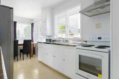 Photo of property in 53 Collins Road, Melville, Hamilton, 3206