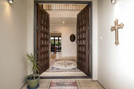 Photo of property in 110 Cyril French Drive, Flat Bush, Auckland, 2016