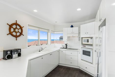 Photo of property in 437b Oceanbeach Road, Mount Maunganui, 3116