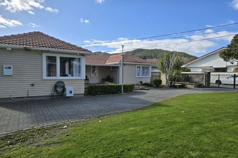 Photo of property in 90 Mcleod Street, Elderslea, Upper Hutt, 5018