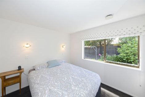 Photo of property in 18 Highland Place, Avonhead, Christchurch, 8042