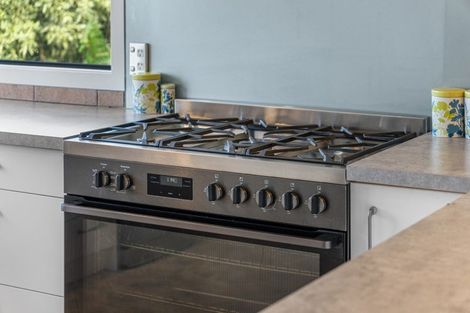 Photo of property in 9 Guernsey Place, Grandview Heights, Hamilton, 3200