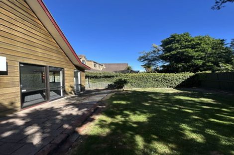 Photo of property in 142 Victoria Avenue, Hokowhitu, Palmerston North, 4410