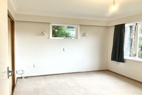 Photo of property in 136 Wyndham Road, Pinehaven, Upper Hutt, 5019