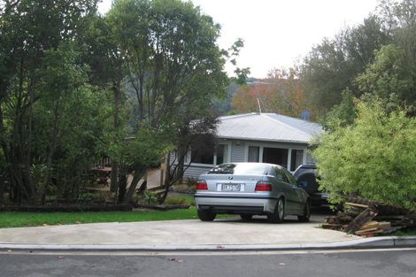 Photo of property in 52 Minnehaha Avenue, Titirangi, Auckland, 0604