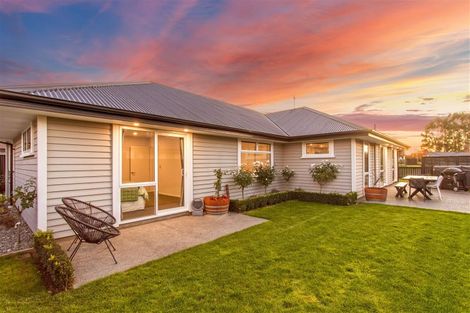 Photo of property in 50 Cairnbrae Drive, Prebbleton, 7604