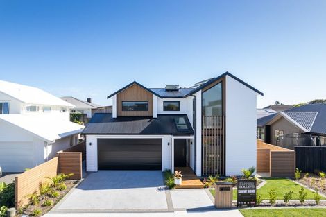 Photo of property in 7 Te Ara O Ngakeiha, Fitzroy, New Plymouth, 4312