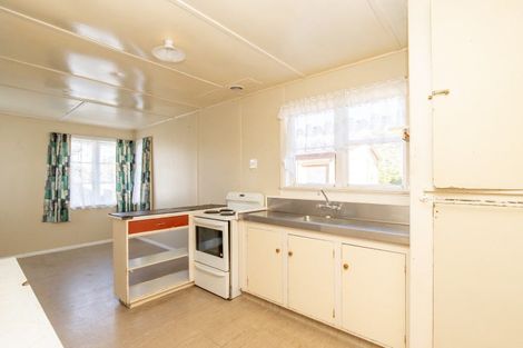Photo of property in 11 Hayward Road, Ngatea, 3503
