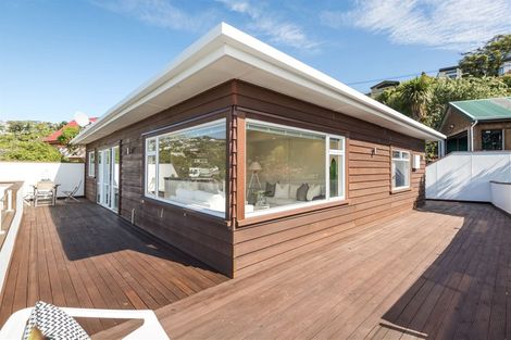 Photo of property in 71 Mount Pleasant Road, Mount Pleasant, Christchurch, 8081