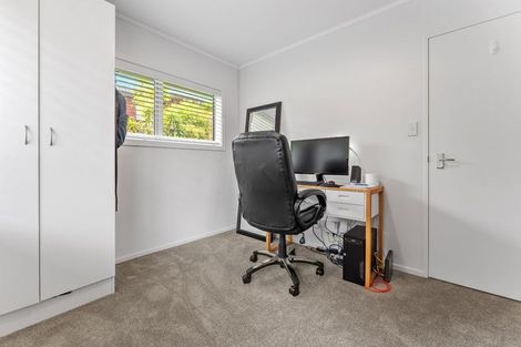 Photo of property in 2/11 Belmont Terrace, Milford, Auckland, 0620