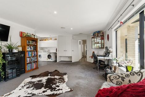 Photo of property in 7 The Glade, Carterton, 5713