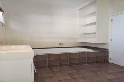 Photo of property in 26 Laurence Street, Manly, Whangaparaoa, 0930